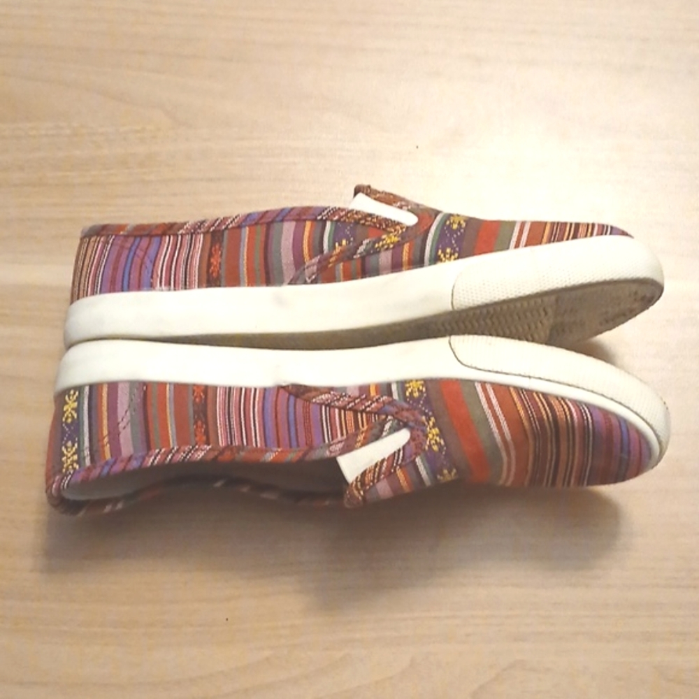Austin Trading Co Multi Pattern PullOn Sneakers in Size 8 - Picture 3 of 8